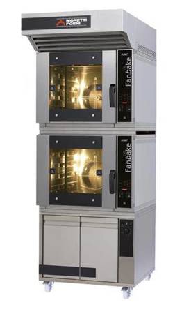 Electric convection oven with humidification F100 chamber